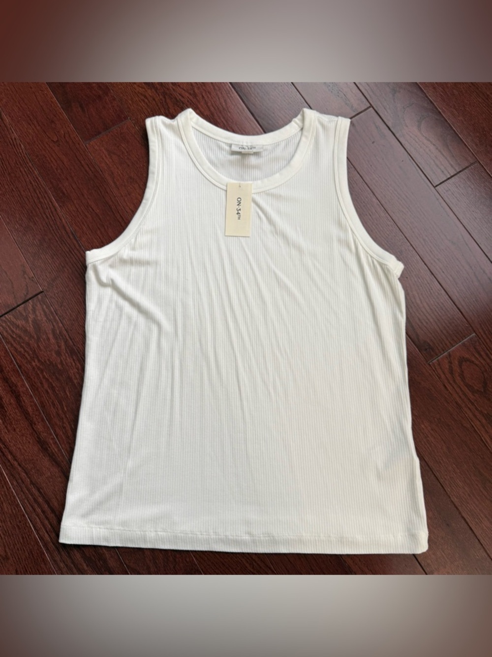 ON 34th White Basic Ribbed Sleeveless Relaxed Fit Tank Top Women’s Size XXL NWT - Picture 2 of 8